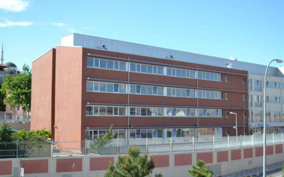 Anafartalar İmam Hatip Ortaokulu
