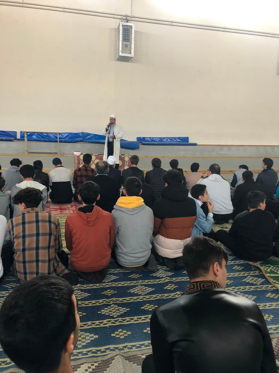 Öğrencilerle sohbet programı