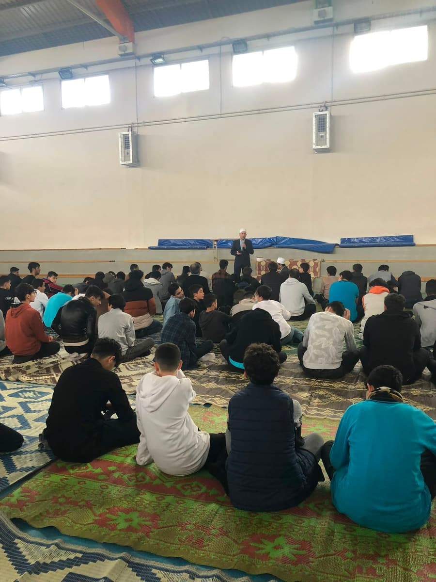 Öğrencilerle sohbet programı
